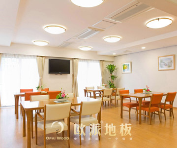 地板保養(yǎng)